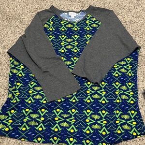 LuLaRoe Navy & Gray Patterned Raglan 3/4 Sleeve Top